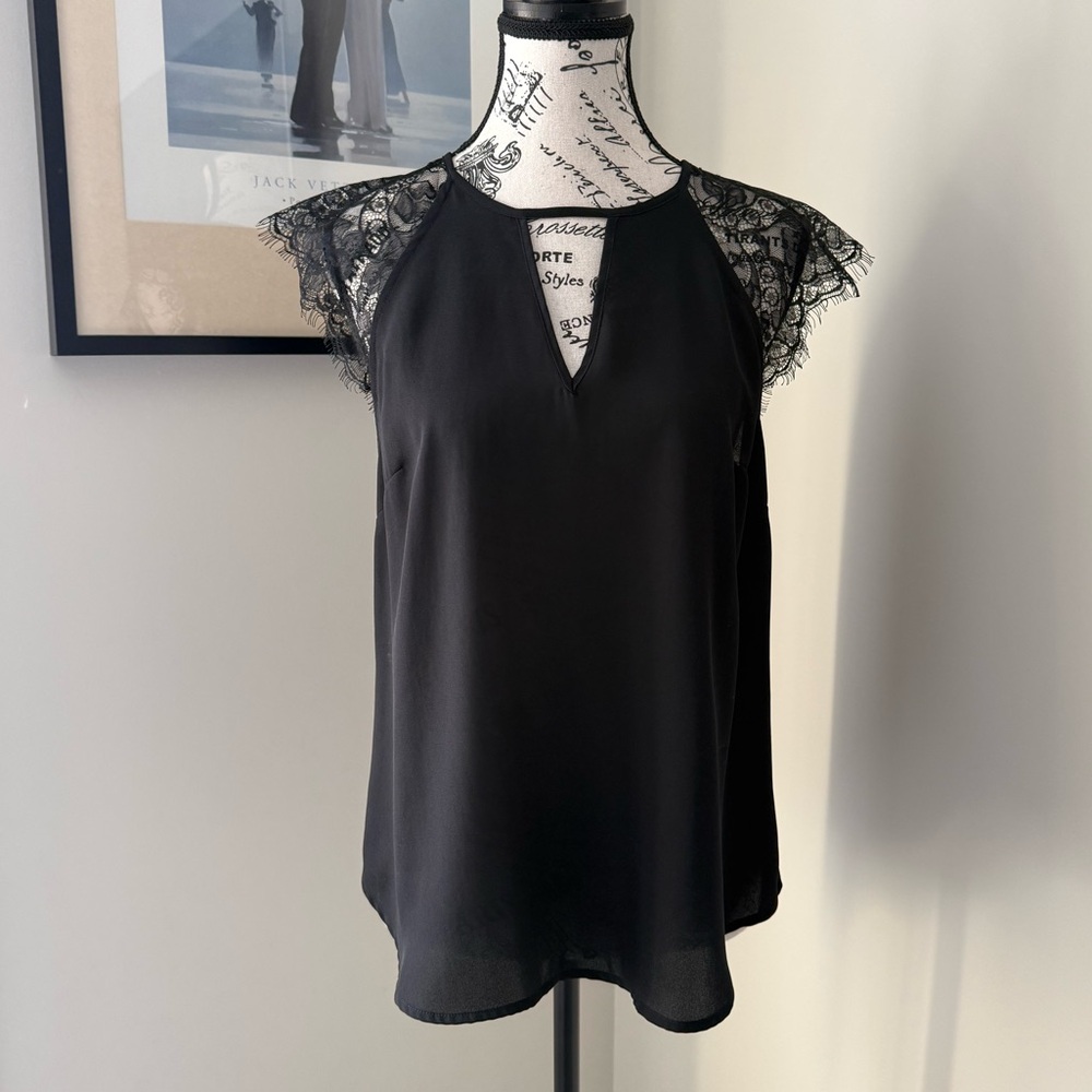 Dynamite Black Lace Cap Sleeve Blouse
